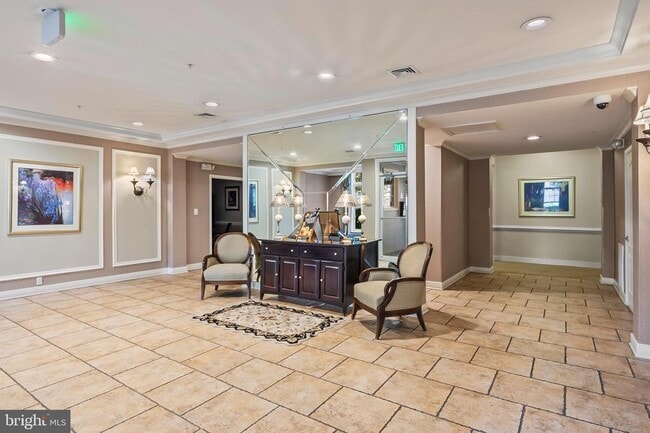 Building Photo - 2115 Ganton Green