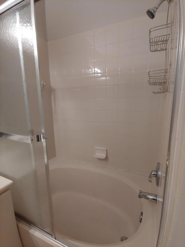 Building Photo - 2108 Shoma Dr