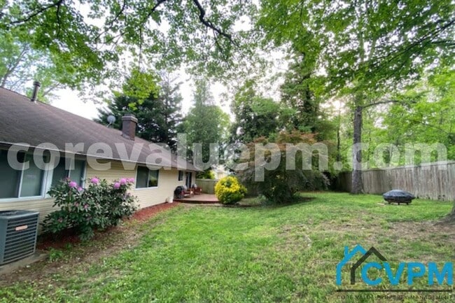 Building Photo - 16200 Alderwood Ln