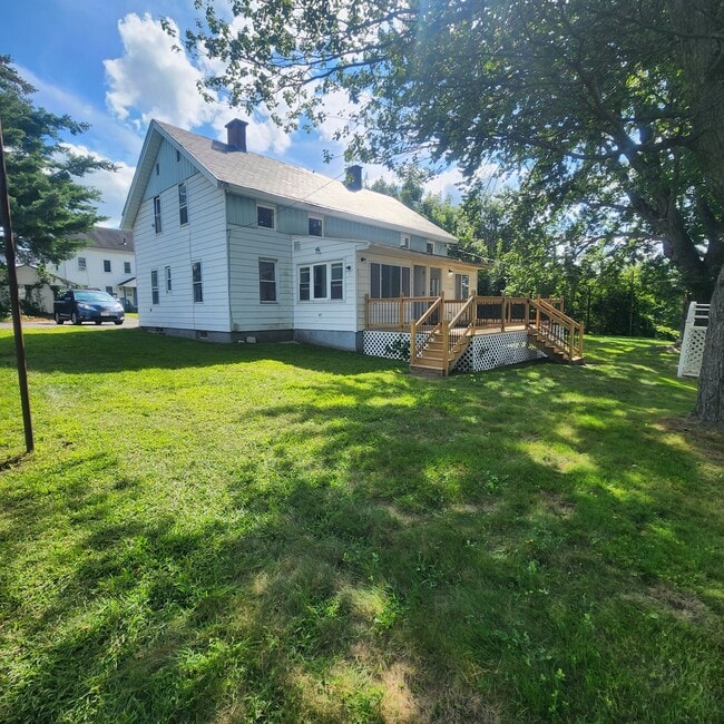 Building Photo - 40 Ferry St