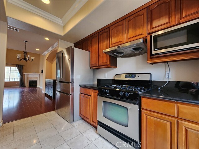 Building Photo - 271 S Arroyo Dr