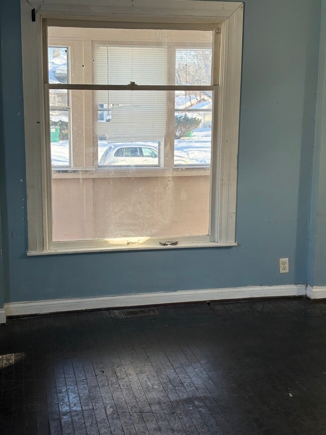 Building Photo - 431 22nd St N