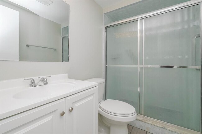 Building Photo - 9141 Haverford Ln