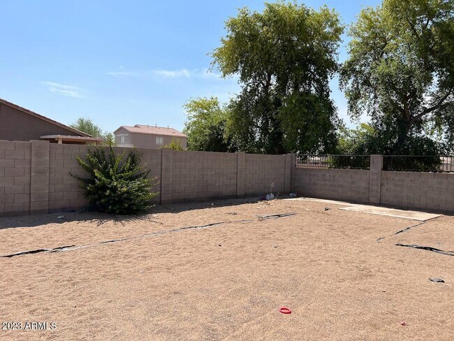 Building Photo - 3217 S 65th Dr