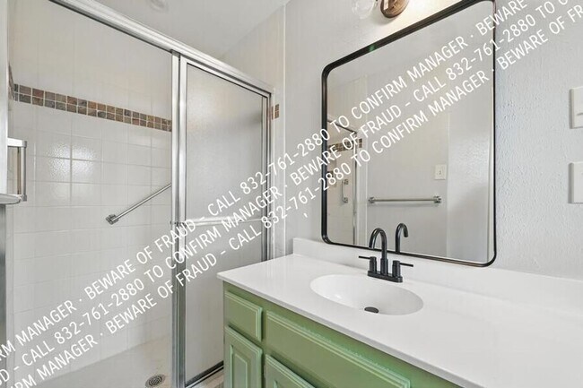 Building Photo - 1928 Oldgate Ln