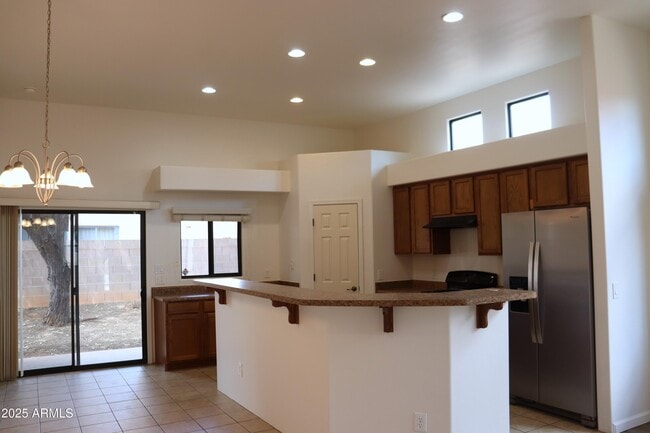 Building Photo - 984 Marchbanks Dr