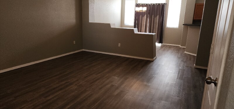 Building Photo - 6432 Los Pueblos Pl NW