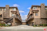 Building Photo - 5241 Colodny Dr