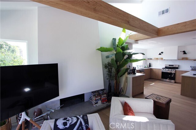 Building Photo - 1914 Pelican Ave