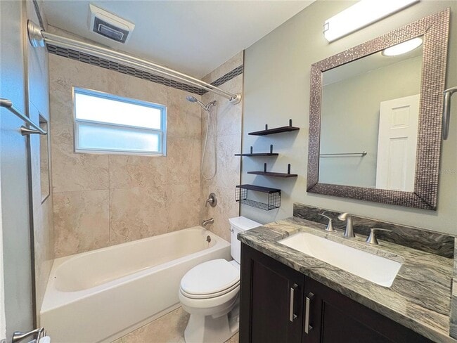 Building Photo - 3824 Winona Dr