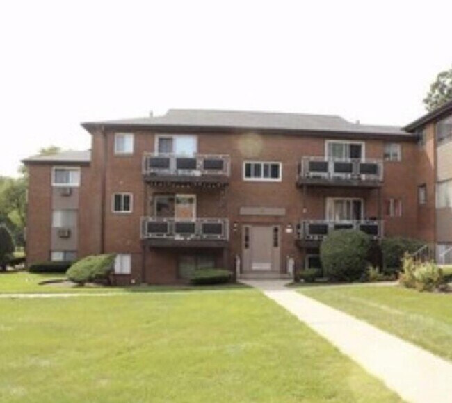 Building Photo - 19 Tanager Rd