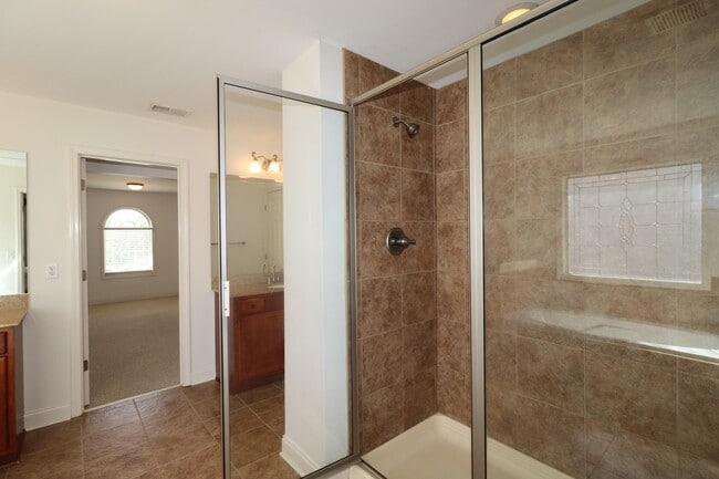 Building Photo - 417 Courchelle Dr
