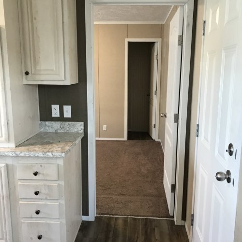 Building Photo - Newly remodeled 2 bed home, perfect for en...