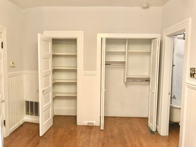 Building Photo - Charm-Filled 1BR/1BA Prime Noe Valley Cond...