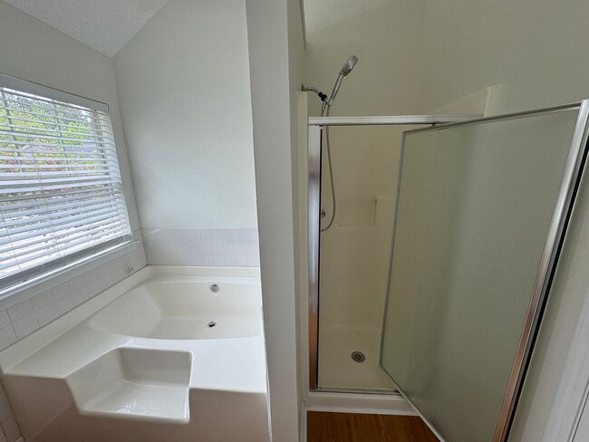 Building Photo - 6718 Pole Creek Dr