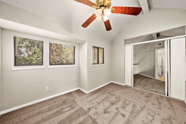 Building Photo - 4144 Greystone Way