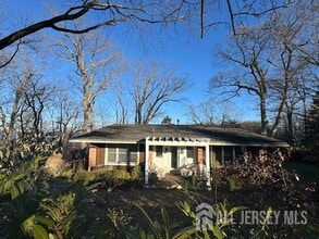 Building Photo - 22 Keystone Dr