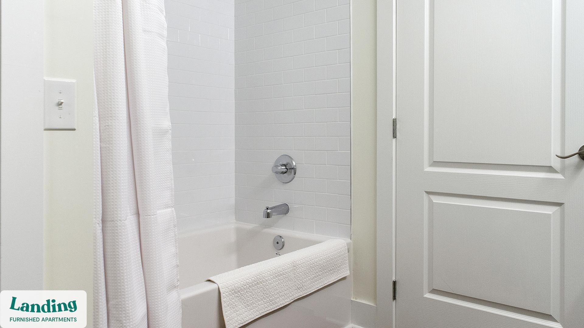 Building Photo - 901 Kelly Green Ln