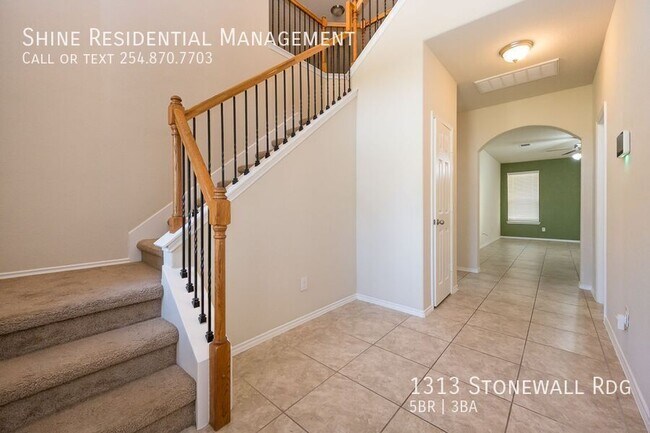 Building Photo - 1313 Stonewall Ridge