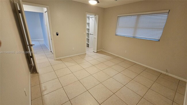 Building Photo - 2513 Hayes St