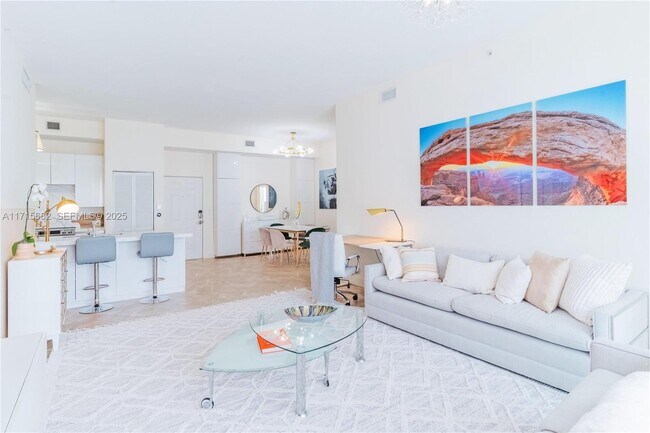 Building Photo - 802 W Windward Way