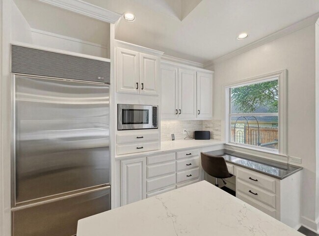 Building Photo - 6 Candleleaf Ct