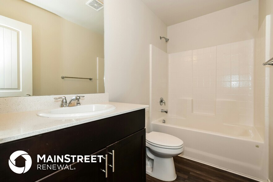 Building Photo - 5649 Hepburn St