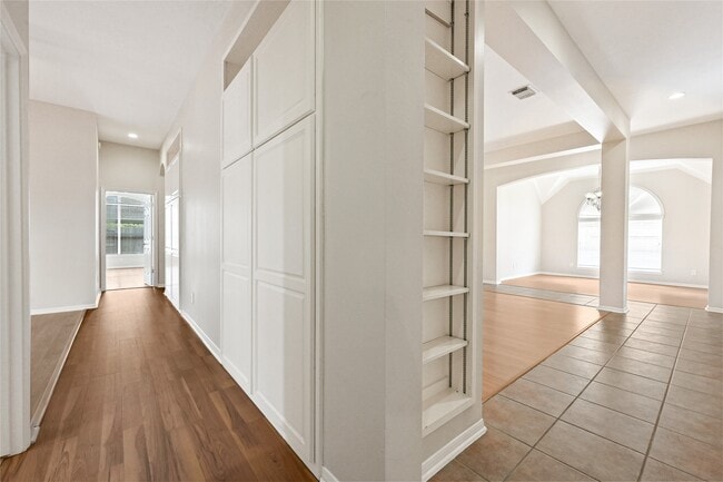 Building Photo - 17703 Riata Lk Dr