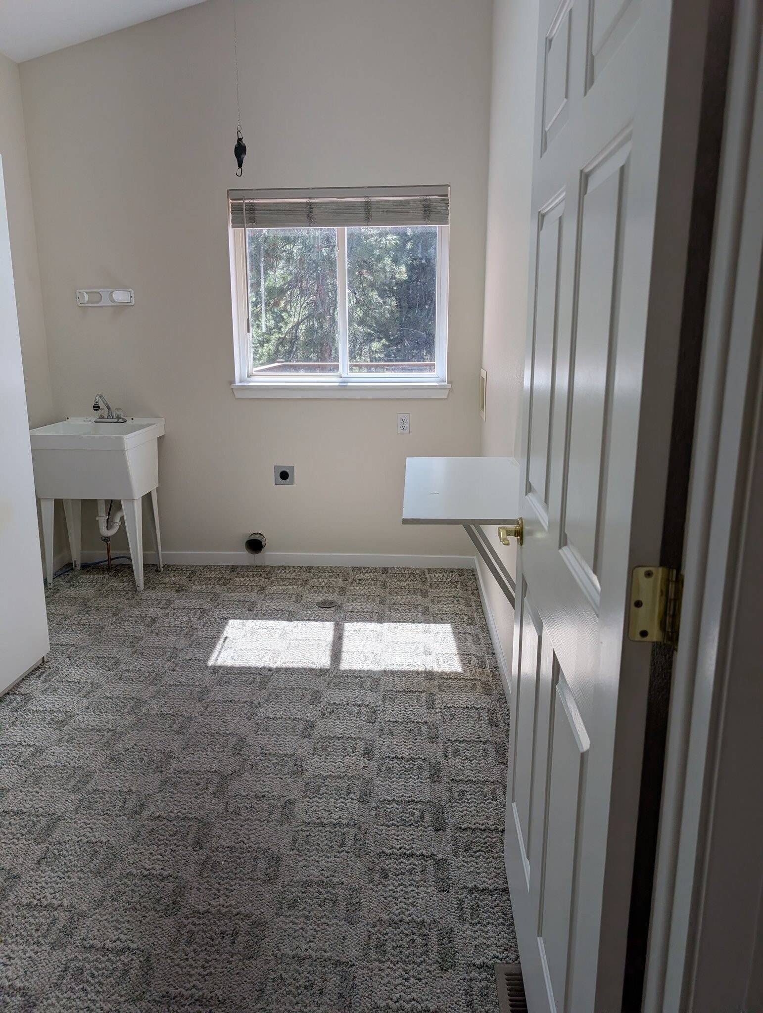 Building Photo - 5995 Burgess Rd