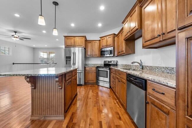 Building Photo - Craftsman Style House In The Walden Park