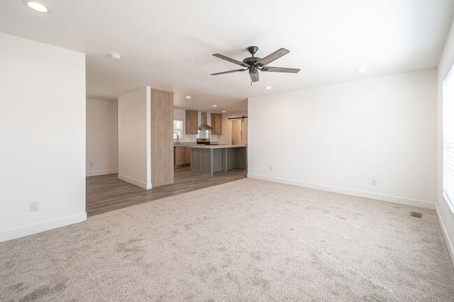 Building Photo - 8559 E Coralbell Ave