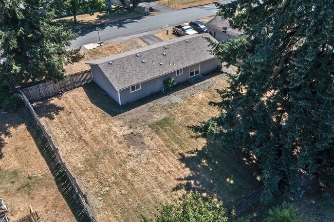 Building Photo - READY SET MOVE!!! GREAT PRICE & LOCATION - Darling Rambler in Olympia