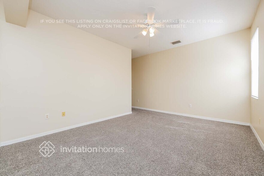 Building Photo - 3231 70th Ct E