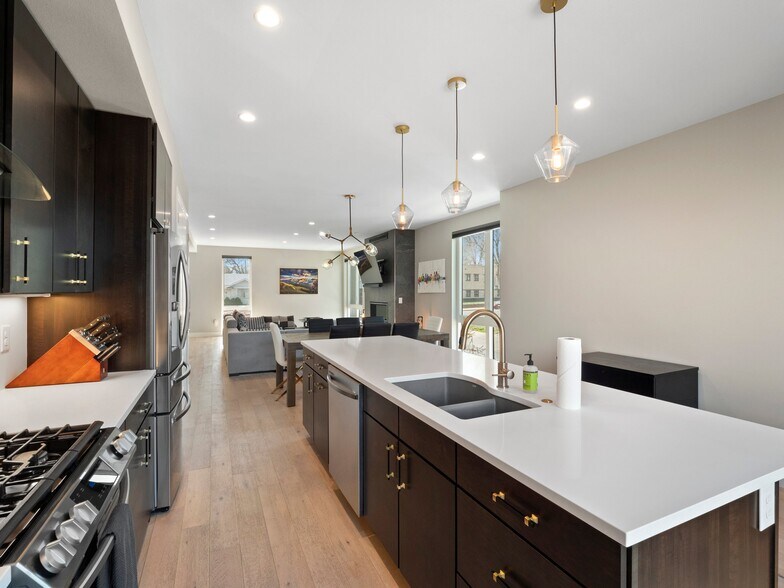 Open concept living/ dining - 3840 Eliot St