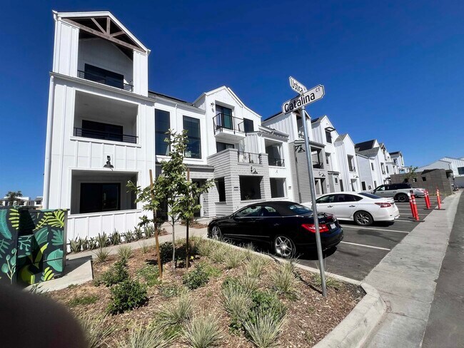 Building Photo - 1301 Bergamo Pl