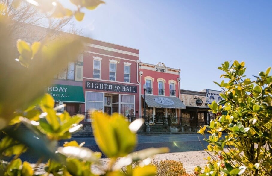 Building Photo - 1418 Branch St