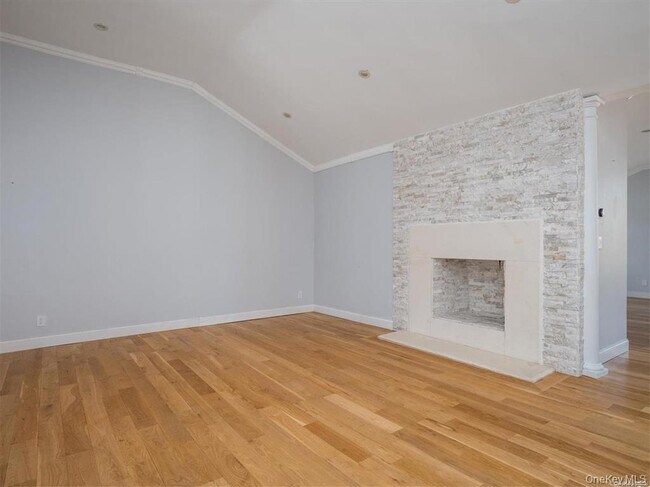 Building Photo - 60 Fir Dr