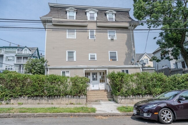 Building Photo - 45 Tudor St