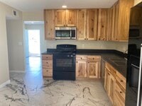 Building Photo - 264 N 54th St