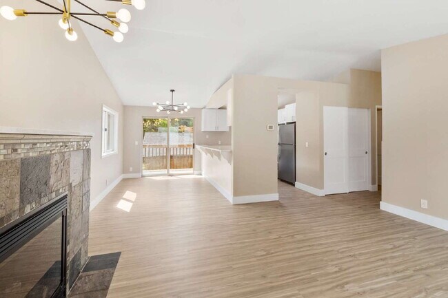 Building Photo - Modern 4-Bedroom Retreat Near Lake Whatcom...