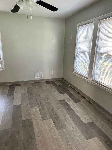 Building Photo - 32 Stinson Pl