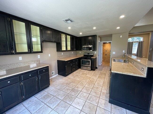 Building Photo - 8255 Point Arena Ct