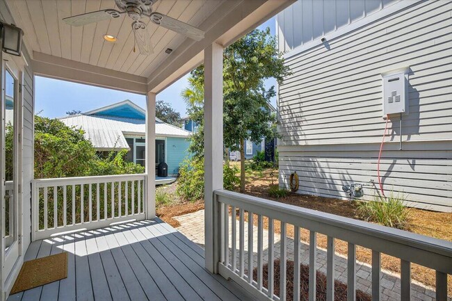 Building Photo - 28 Emerald Beach Cir