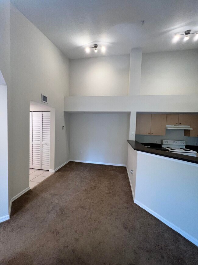 Building Photo - 4171 San Marino Blvd