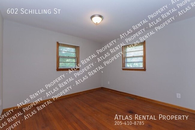 Building Photo - 602 Schilling St