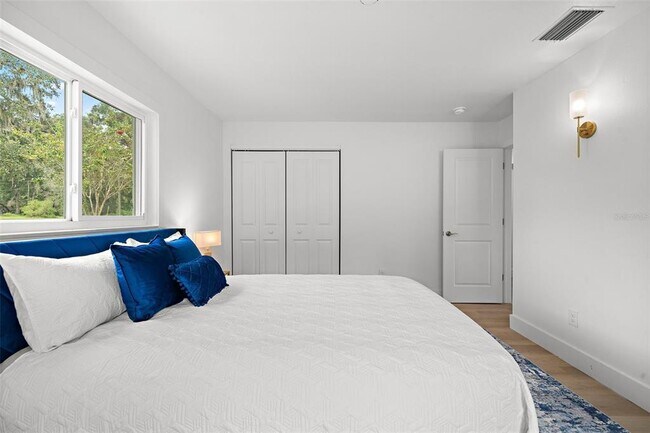 Building Photo - 5028 Cardinal Dr