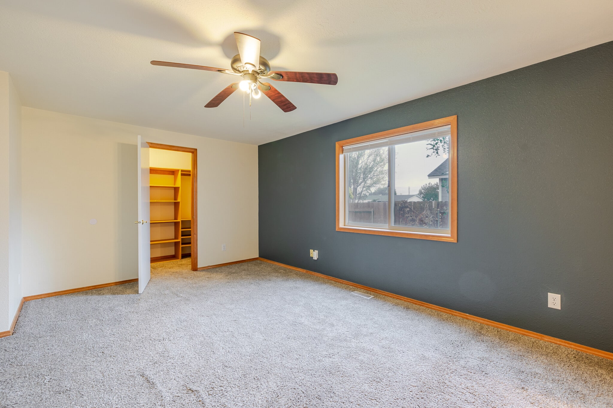 Building Photo - 1260 Del Mar St