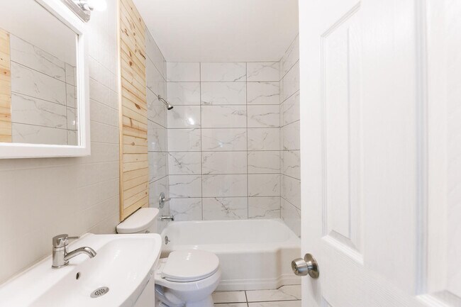 Building Photo - 3406 27th St