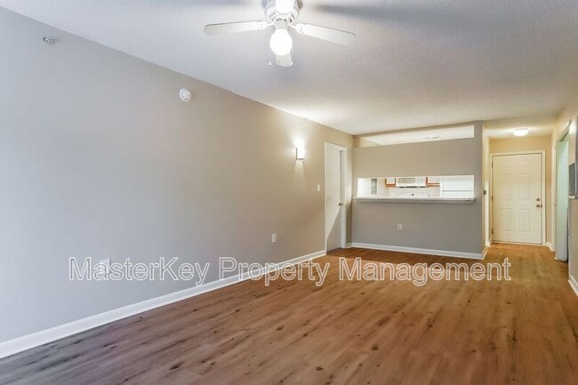 Building Photo - 1351-301 Crab Orchard Dr