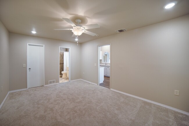 master bedroom - 12715 Old Spanish Trl